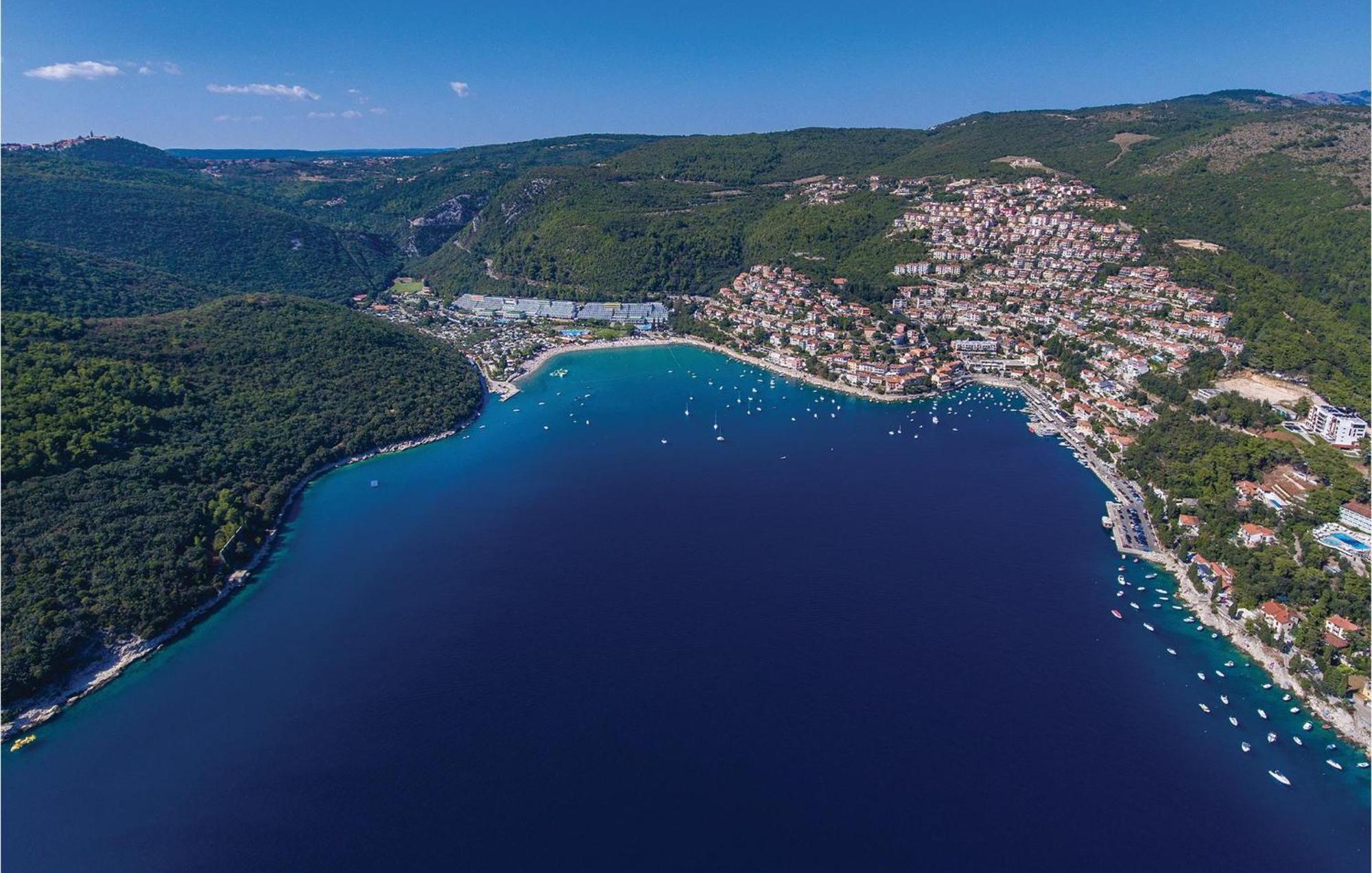 2 Bedroom Gorgeous Apartment In Labin Raša Exteriér fotografie