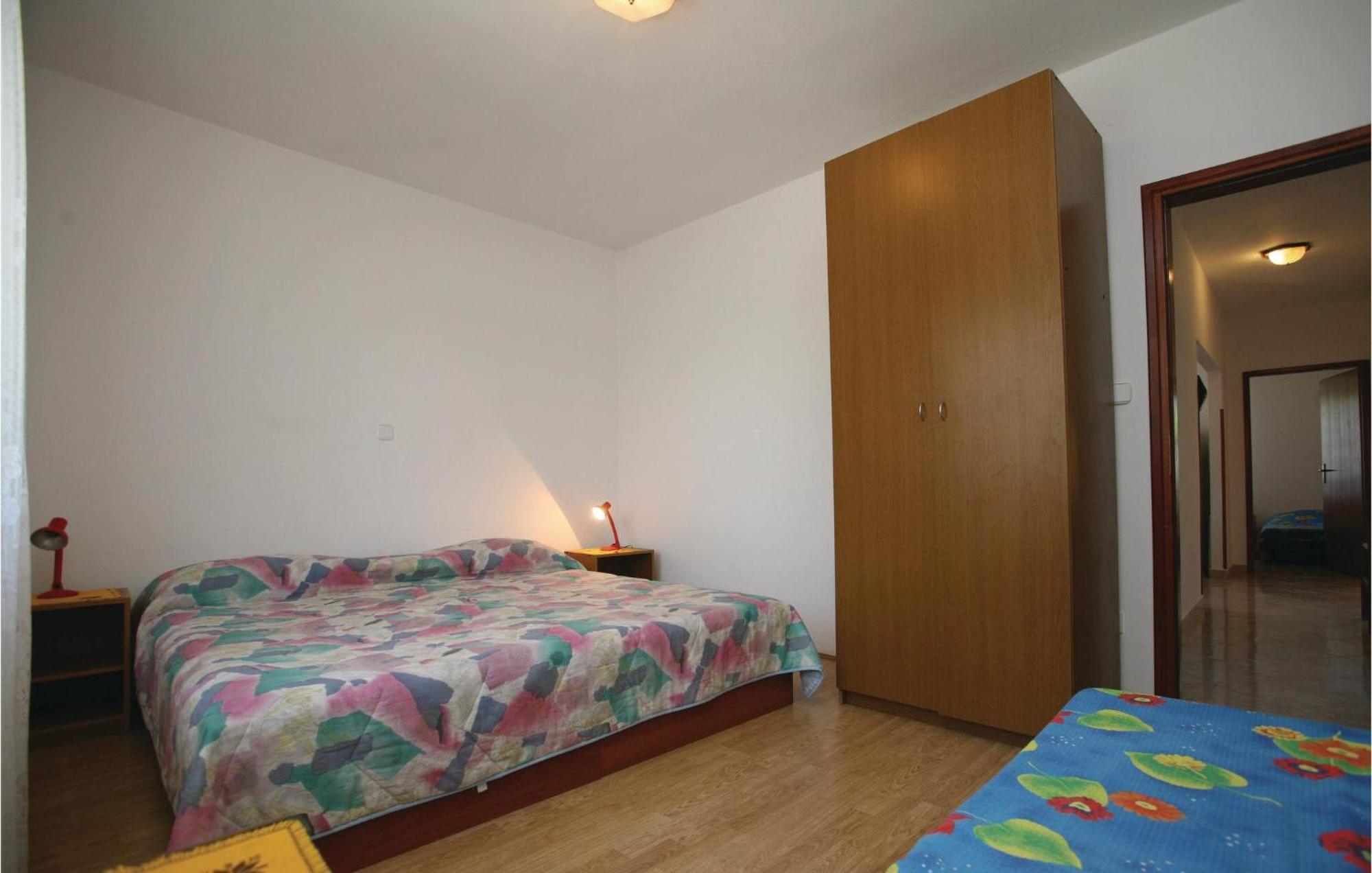 2 Bedroom Gorgeous Apartment In Labin Raša Exteriér fotografie
