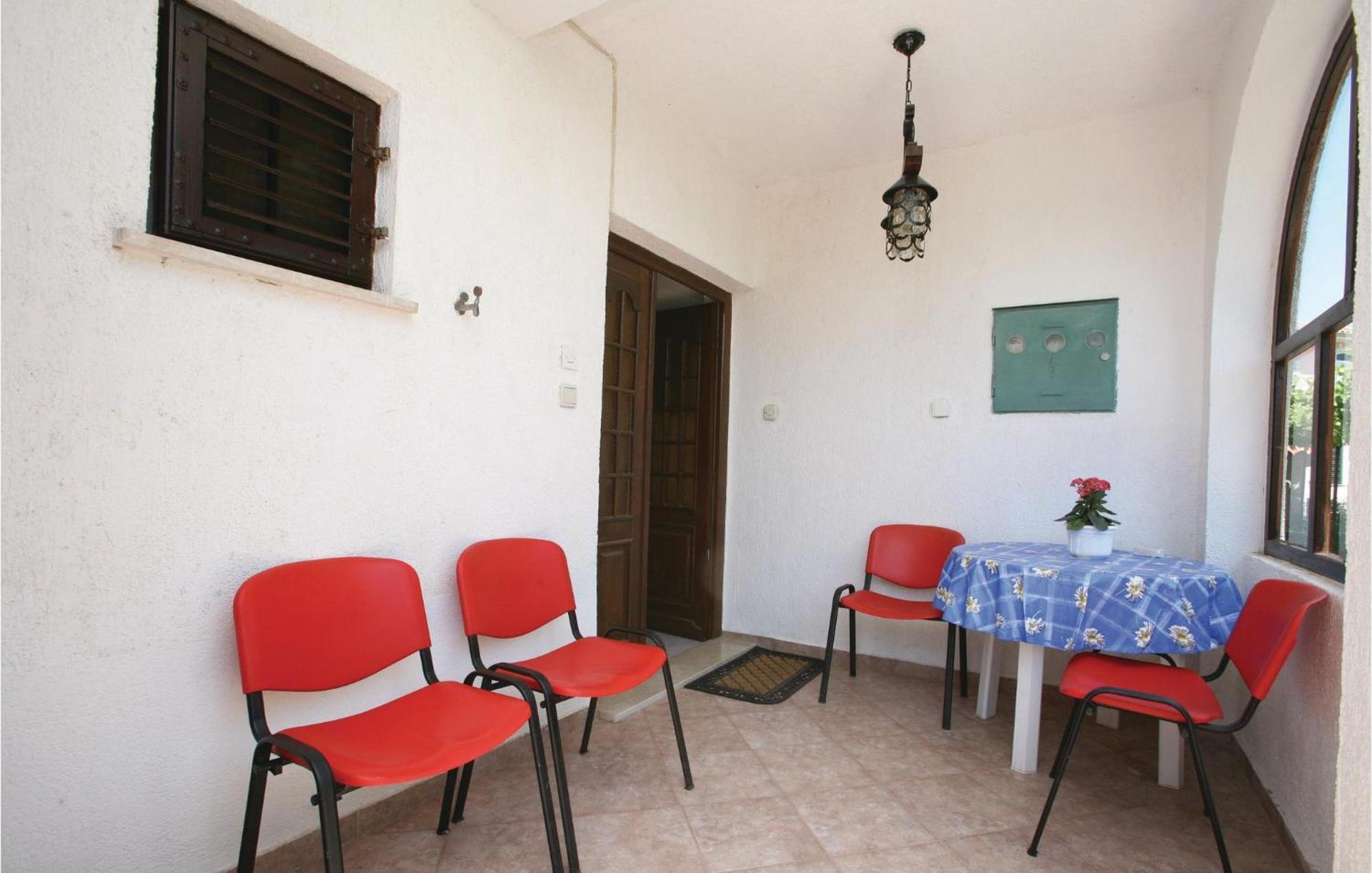 2 Bedroom Gorgeous Apartment In Labin Raša Exteriér fotografie